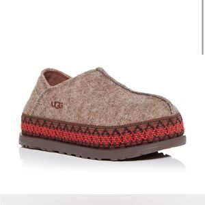 Ugg Refelt Tasman Slippers Chestnut US size 8.  New with Box and Receipt.